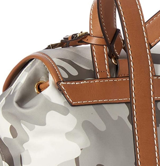 Tommy Hilfiger Flap Backpack - Picture 6 of 7